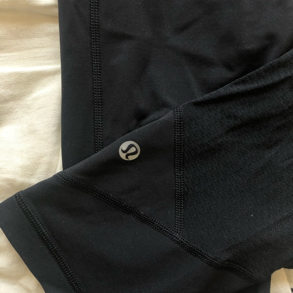 Lululemon Rival Pace Crops